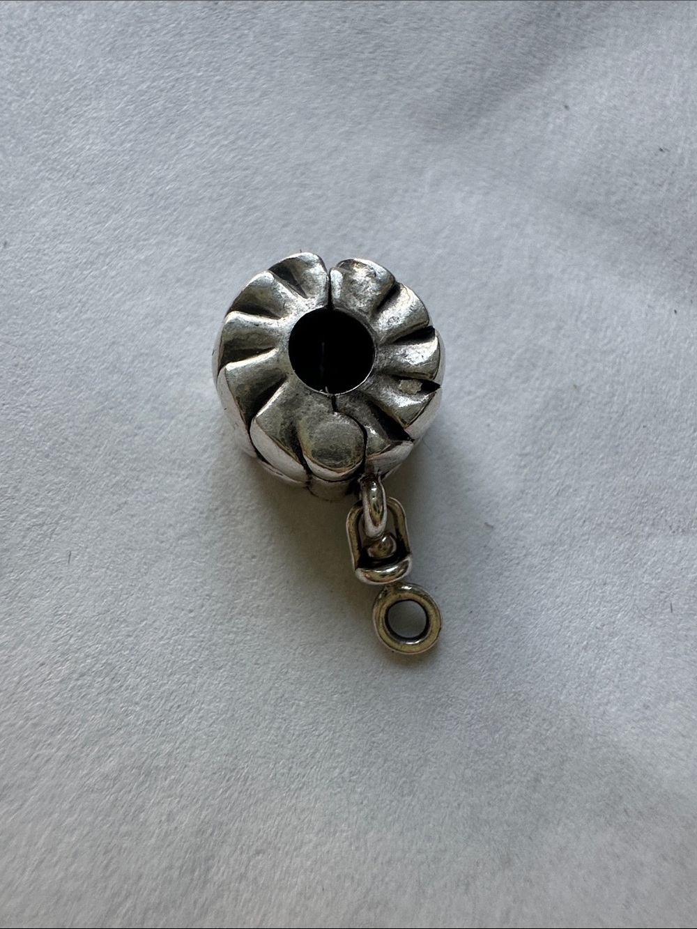 Pandora Ribbed Round Charm